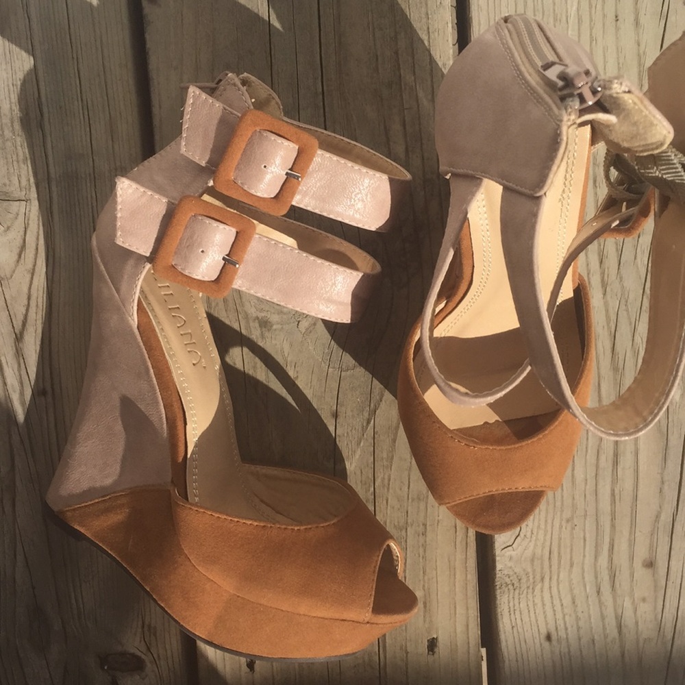 Liliana Wedge heels